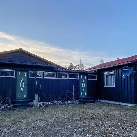 Feriehus Lovely Home In Fosslandsosen With House Sea View *